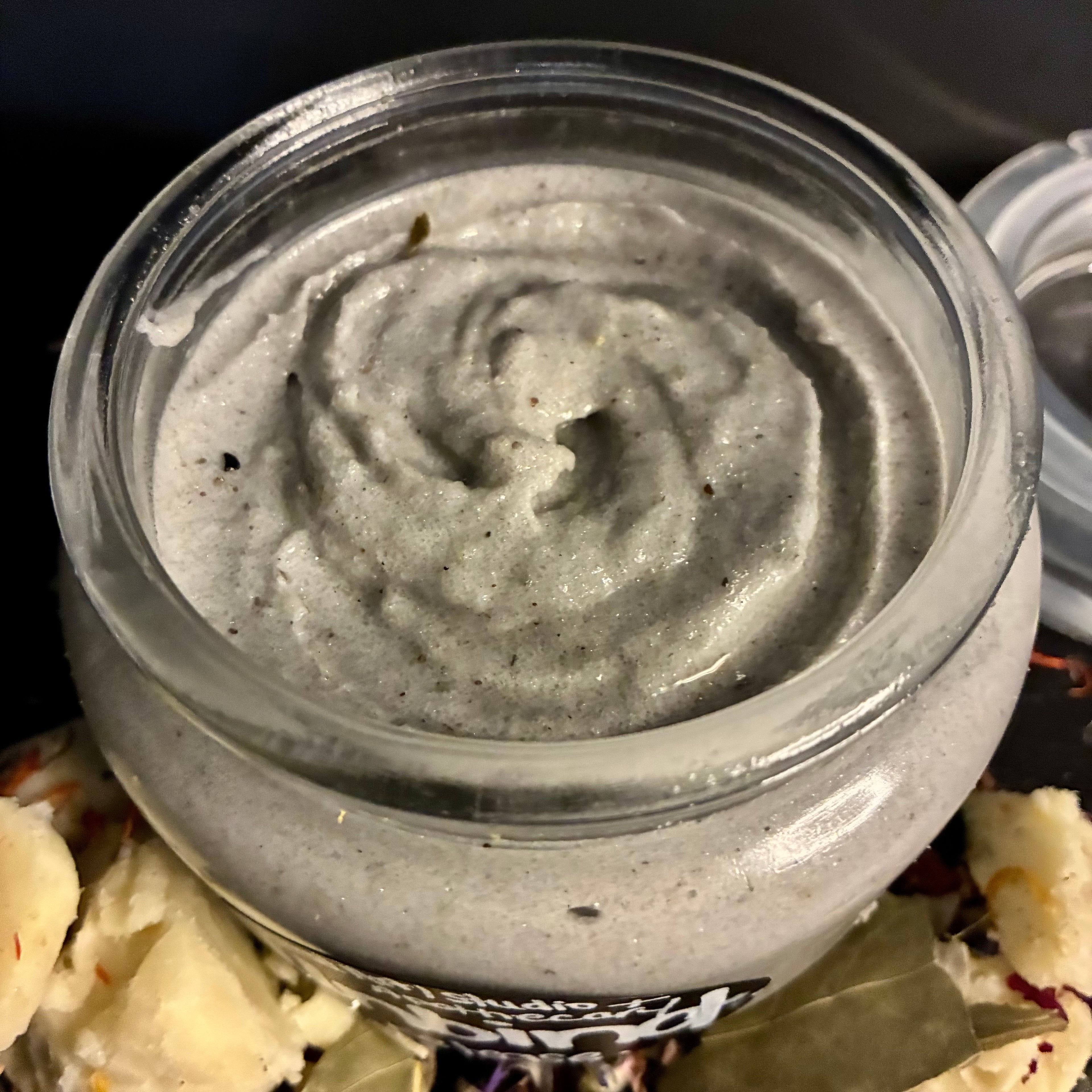 Unbind- Botanical Body Scrub •Release