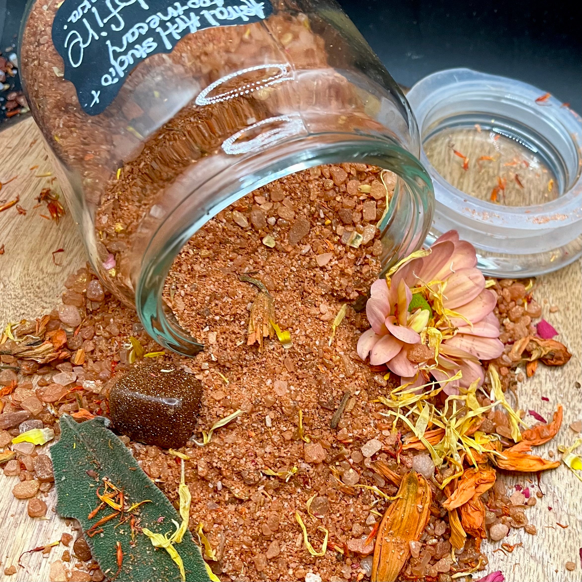 Wombfire-Sacral Chakra Bath Salts• Flow